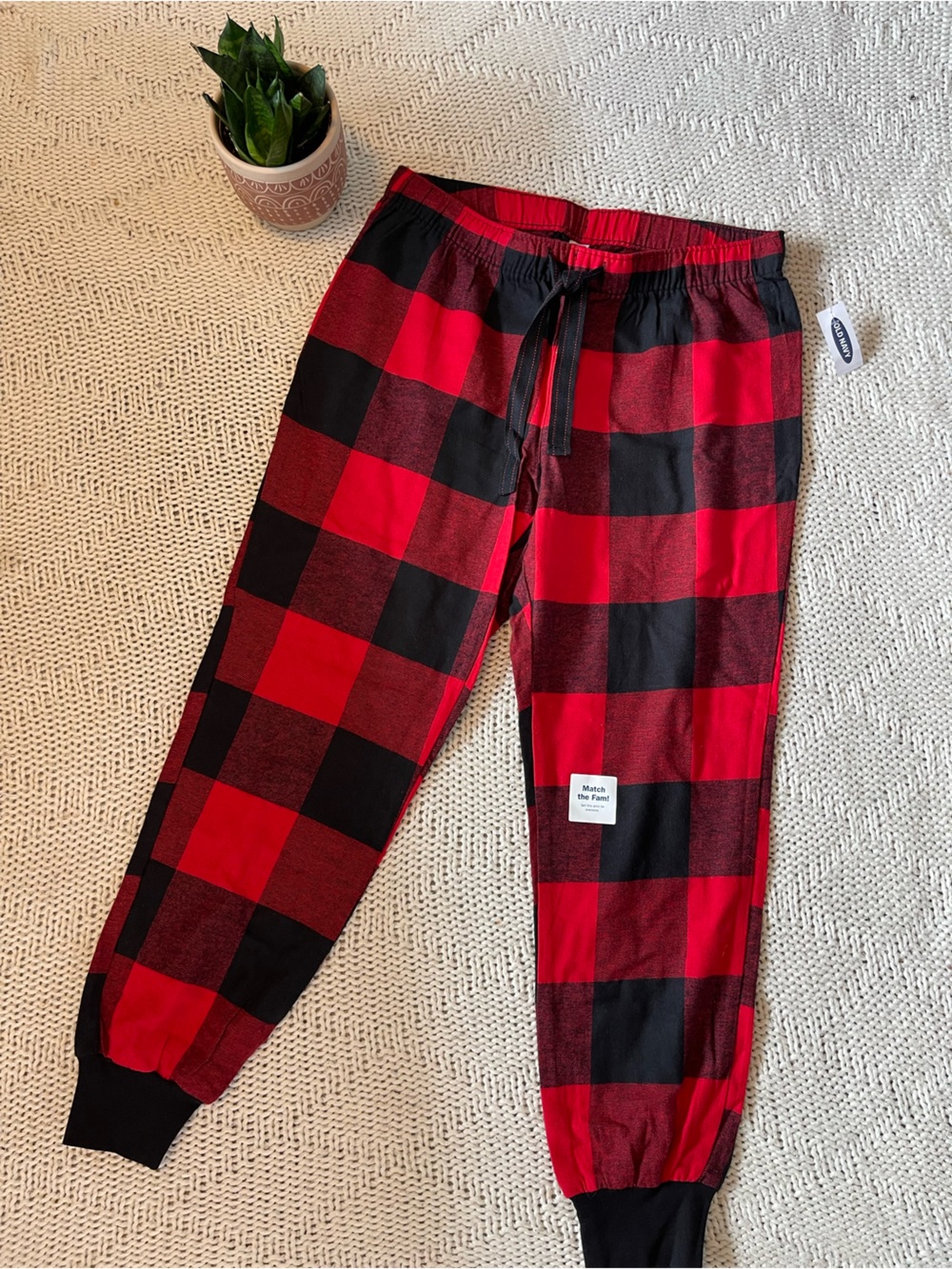 Old Navy Red Black Buffalo Plaid Jogger Pajama Pants NWT Small Cozy Lounge